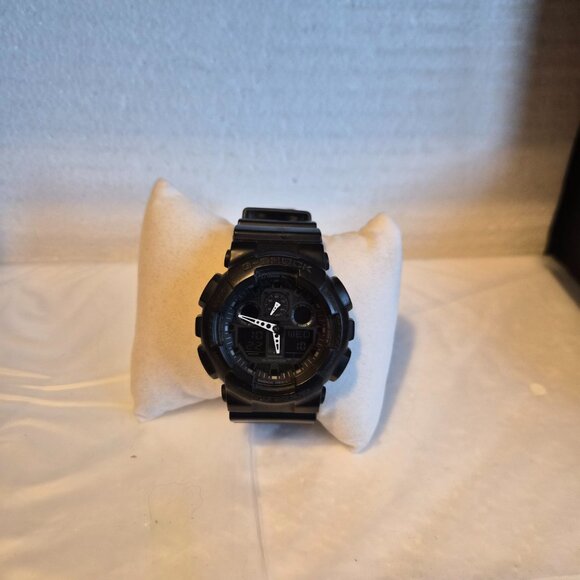 Casio G Shock Analog and digital - Picture 2 of 11